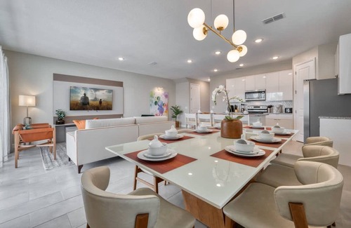 West Kissimmee Villa | Dream Home Prime Location Themed Bedrooms