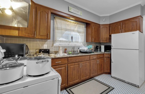 Niagara Falls Casa | Dream House 3-bedroom house with AC and WiFi Near Niagara Falls