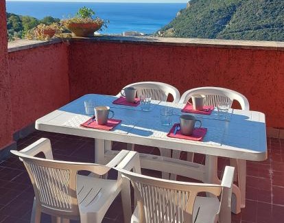 Finale Ligure Casa | Dream House - sea view & garden - pool - private box