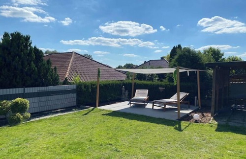 Reppenstedt Casa | OARA Comfort Home | Holiday home 210² with garden