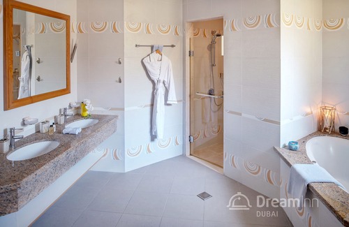 Palm Jumeirah Villa | Dream Inn Dubai - Signature Villa
