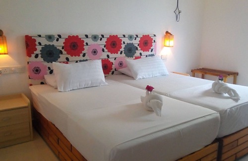 Thulusdhoo Island Casa | Dream Inn Sun Beach Hotel