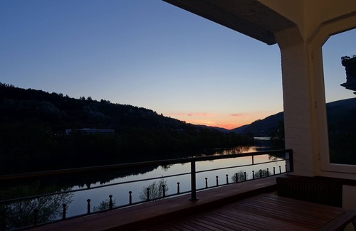 Zell Condominio | Sueño ubicación - apartamento de lujo exclusivo Zell Mosel con balcón a 10 metros del agua
