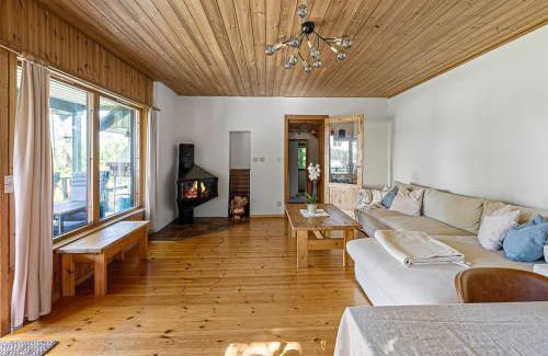 Upplands-Bro Municipality Villa | Dream location with lake view & Top location near