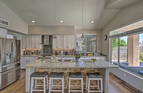 Covey Casa | Dream Neighborhood w/ High End Furnishings & Heated Pool