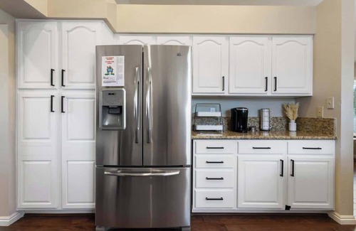 North Las Vegas Casa | Dream Retreat-Remodeled 4BR w/ Pool & Spa and MORE
