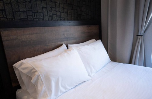 Northeast Mississauga Casa | (1) Dream Suites Toronto Pearson(YYZ) Boutique Hotel