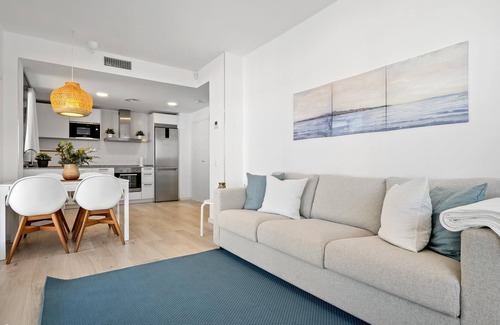 Roques Daurades Apartamento | Vacaciones de ensueño frente al mar mediterráneo
