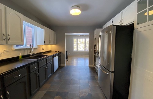 Bancroft Cabaña | Dream vacation cottage for all seasons 4 bdr/2bath