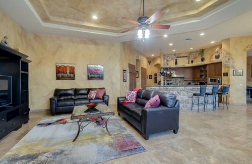 Chandler Casa | Dream Vacation Heated Pool Oasis! Sleeps 10