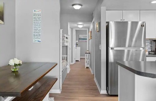 Surf City Condominio | Dream Vacation Surf Condo, On the Beach with Pool