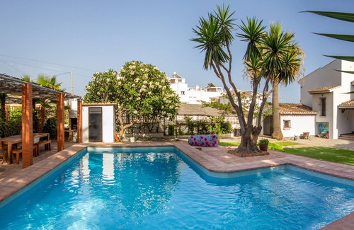 Rincón de la Victoria Villa | Villa de ensueño en la playa - mobiliario moderno - nueva piscina y WiFi