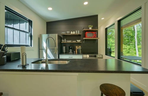 Logan Cabina | Dream Weaver Cabin ~ Modern Meets Nature