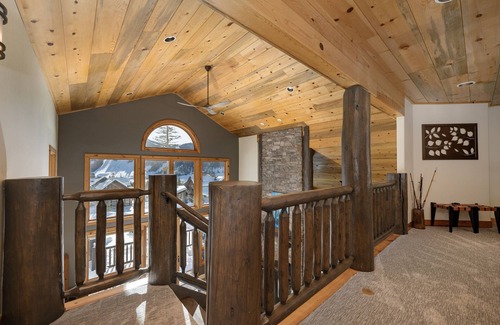 Winter Park Casa | Dreamcatcher At Lakota 5 Bedroom Home by RedAwning