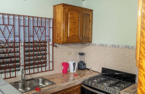 Port Antonio Casa | DreamEscape in Fairy Hill p.o : Your Getaway Near Frenchman cove ,Blue Lagoon