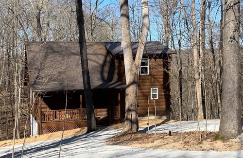 Mannsville Cabina | Dreamin’ Big Family Escape