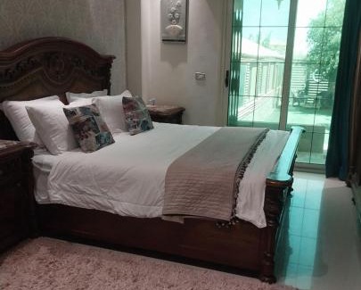 Dream Land Apartamento | Dreamland Cosy 2 BR with garden and pool access