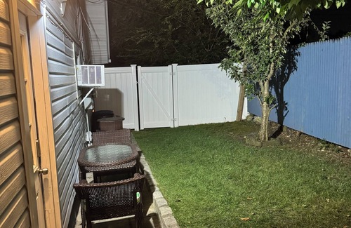 Central Islip Apartamento | Dreamstay Guest house in Central Islip private entrance