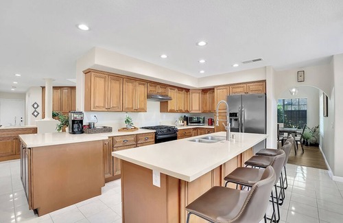 Poway Casa | Dreamsville - Countryside Solace - Spacious 5 BR, 3 BA, 3000+ sqft