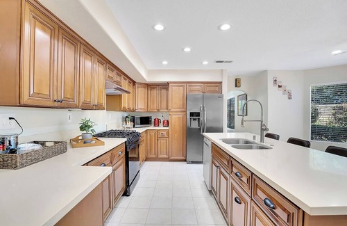 Poway Casa | Dreamsville - Countryside Solace - Spacious 5 BR, 3 BA, 3000+ sqft