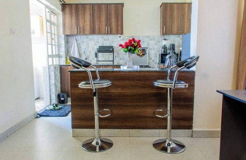 Ngara West Apartamento | Dreamville Inn, Serviced apartment call +254790499366. 34 Chambers Road, Nairobi