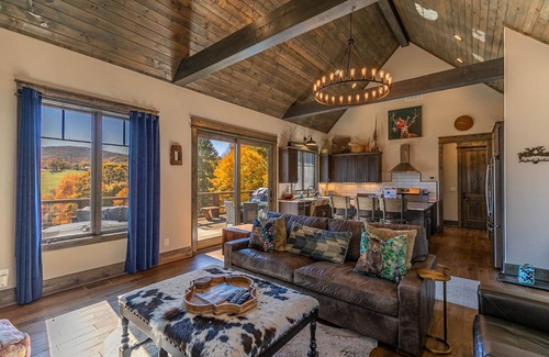 Mill Ridge Casa | Dreamweaver - Eagles Nest, pet friendly, private with big views