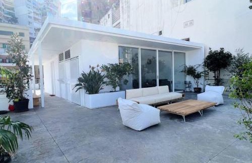 Mar Mikhael Apartamento | Dreamy 3BR Penthouse w a Super Terrace