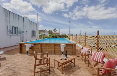 Rilievo Apartamento | Dreamy Apartment with Veranda, Pool and Parking