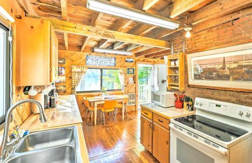 Bucksport Casa | Dreamy Bucksport Hideaway on Freshwater Pond!