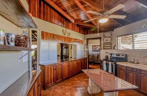 Barranca Casa | Dreamy Coastal Estate W/ Two Private Pools, Tennis Court & Private Beach Access!