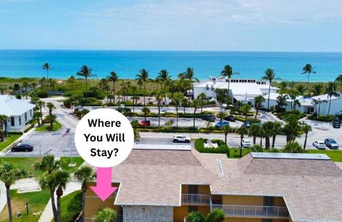 Fort Pierce Apartamento | Dreamy Condo 2 minute walk to Beach w King Size Bd