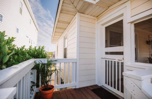 Carolina Beach Casa | Dreamy Cottage 2 Blocks to Beach, Boardwalk & Lake