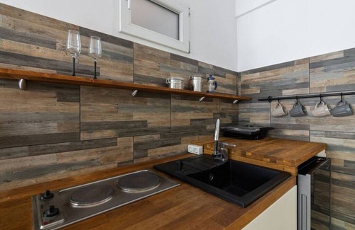 Palaio Faliro Apartamento | Dreamy Cove, Artistic Hideaway near Floisvos 1BD