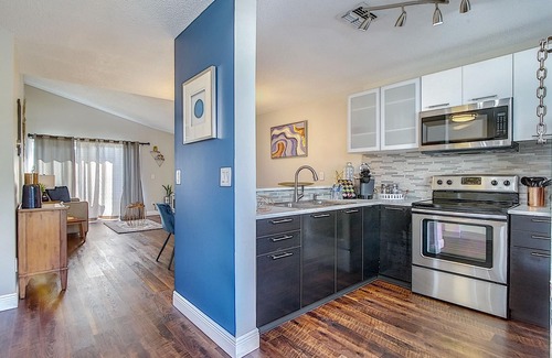 Ventura Condominio | Dreamy Mid Century cerca del centro / aeropuerto MCO