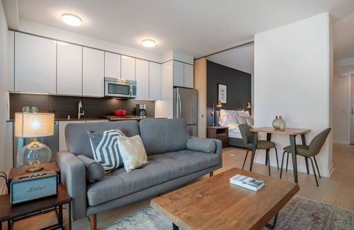Rincon Hill Apartamento | Dreamy Rincon Hill Studio w/ Gym + W/D near Silicon Valley by Blueground