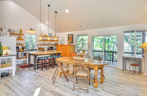 Sherwood Cabaña | Dreamy Wine Country Retreat: Sherwood 'Rose Cabin'