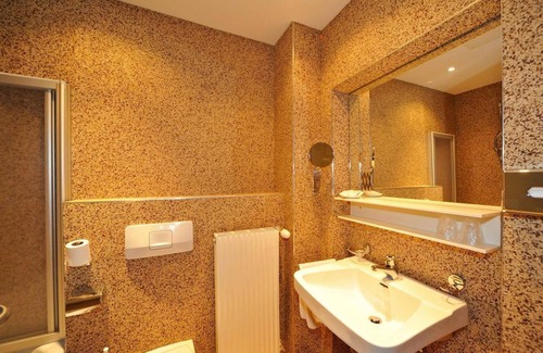 Spittal an der Drau Casa | Dreibettzimmer mit Dusche Oder Bad/wc - Hotel Ertl