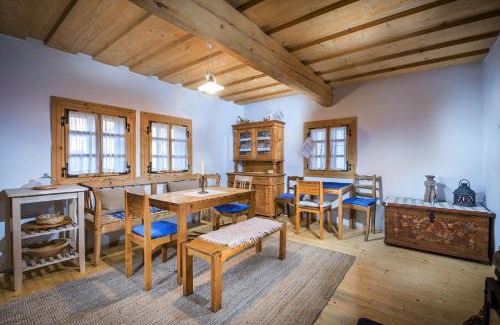 Zuberec Casa | Drevenica Traditional Cottage Old Centre