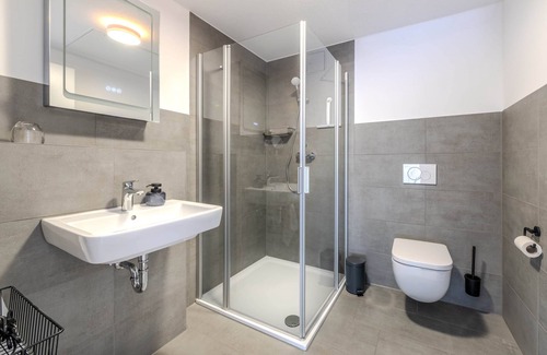 Eversten Casa | Drielake- Modern, fully furnished boarding apartment in a central location.