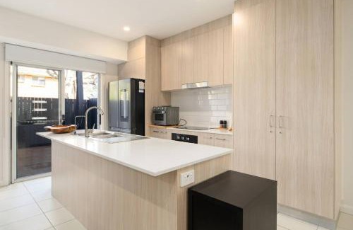 Labrador Casa | Drift & Dwell - Minutes to Labrador Beach & Dining
