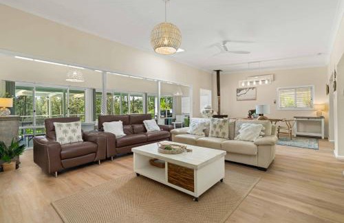 Woollamia Casa | Driftaway Waterfront, Jervis Bay