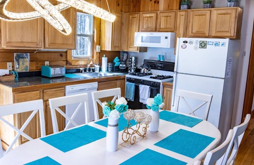 Timberline Cabina | Driftland Cabin – sauna, hot tub, pizza oven, kayak