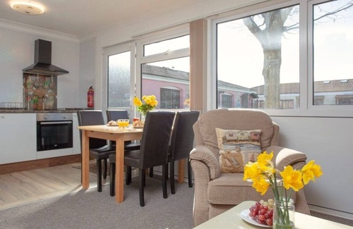 Dawlish Warren Chalet De Esquí | Driftwood, Chalet de 2 dormitorios en el 4 * Welcome Holiday Park, Dawlish Warren