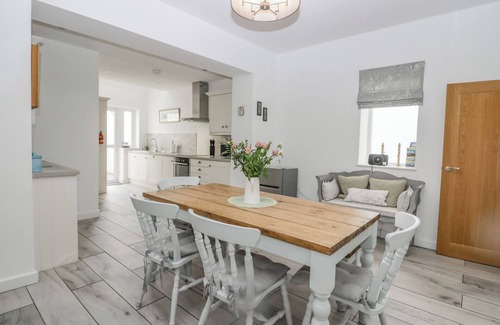 Barrow-in-Furness Cabaña | Driftwood, 23 Roa Island, ROA ISLAND