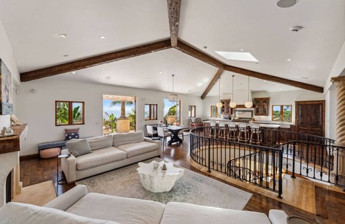 West Mesa Apartamento | Italian Oceanview Estate