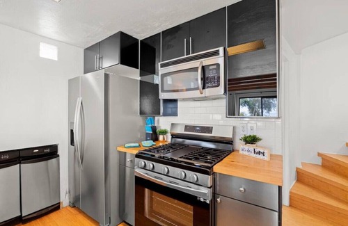 Summerland Casa | Driftwood Club - Ocean View, Hot Tub, Pet-Friendly