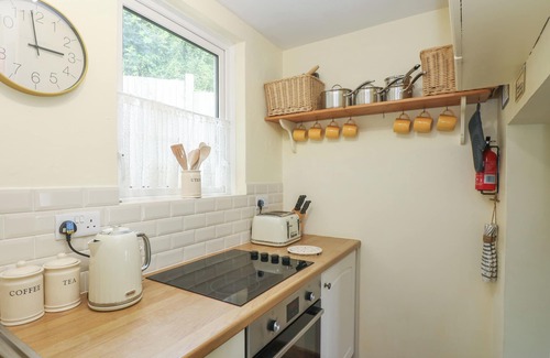 Saint Austell Bay Cabaña | Driftwood Cottage, PORTHPEAN