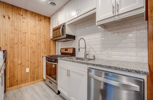 Antioch Cabaña | Driftwood, Cozy Waterfront Cottage, Separate Unit