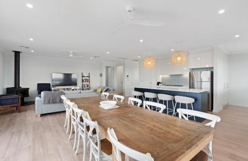 Middleton Casa | Driftwood Dunes - 67 Newell Avenue Middleton - No Linen Included