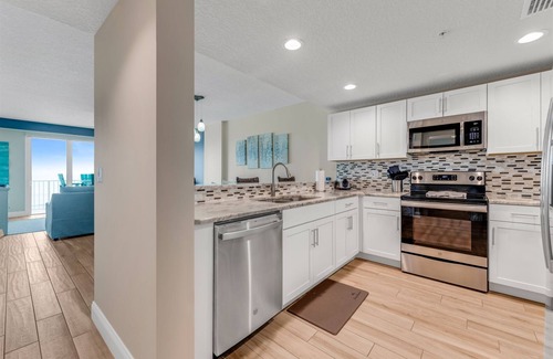 Ocean View Halifax Estates Casa | Driftwood Escape at The Aruba - Pool and hot tub open!